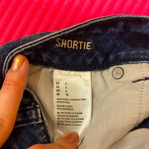 Size 6 American Eagle Stretch Blue Jean Shortie Shorts - Picture 6 of 6